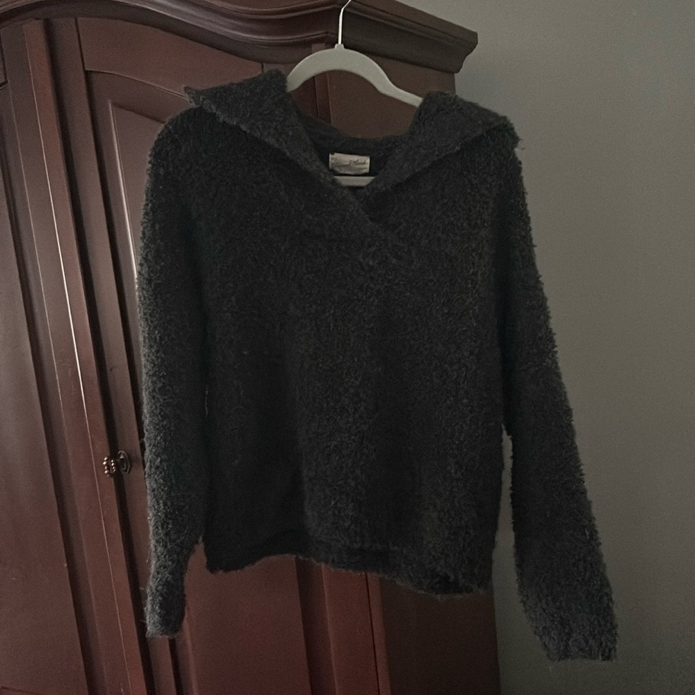 Universal Thread Dark Gray Sweater with Collared V-Neckline